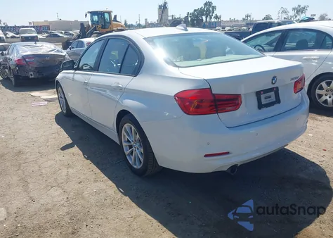 2016 BMW 320I z USA, uszkodzony, nr VIN WBA8E1G59GNT99609